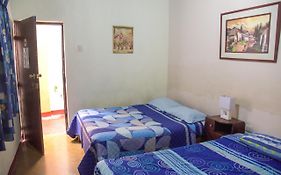 Brabant Hostal